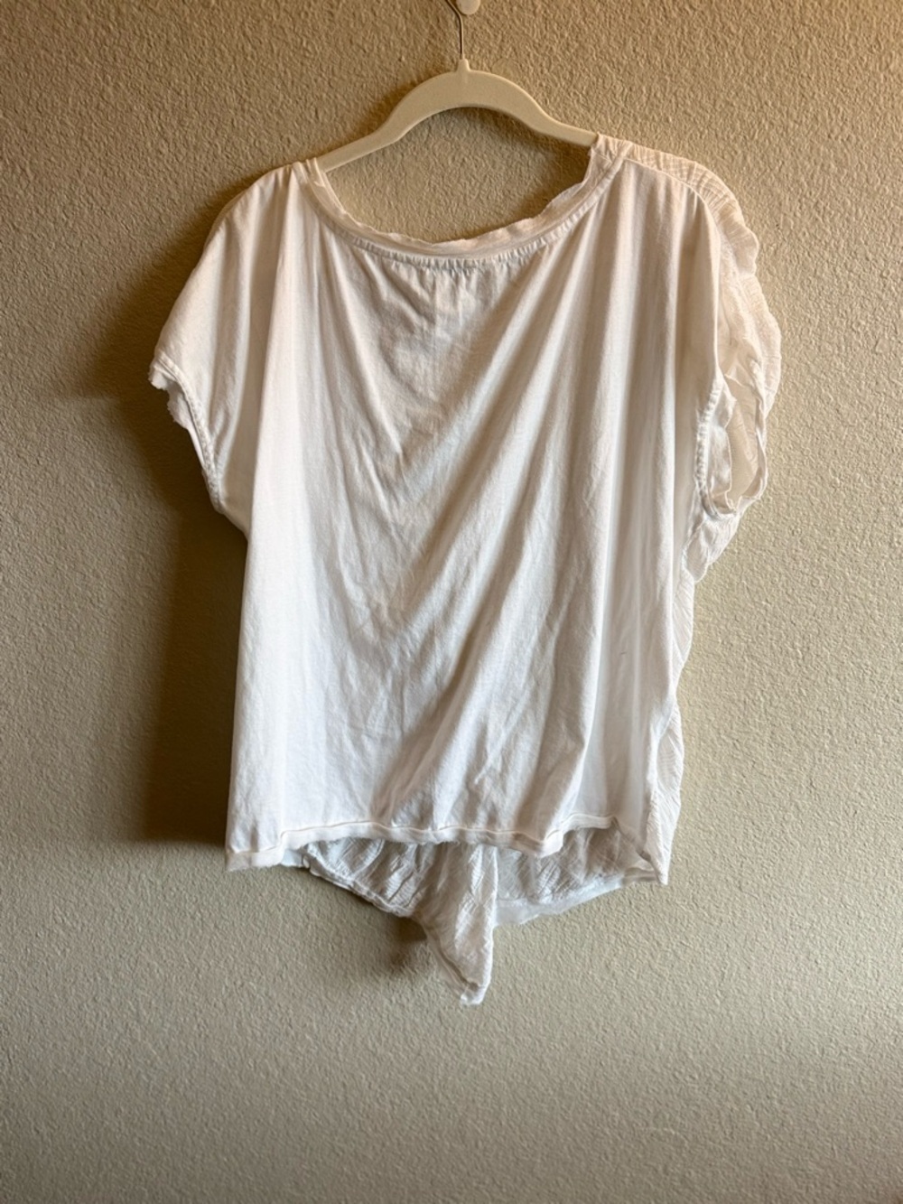 Sundance Women's XL White Textured Short Sleeve Asymmetrical Front Cotton Top - Picture 6 of 8